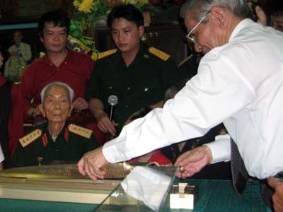 Chuẩn bị đúc trống, kiếm đồng dâng Đại tướng dịp giỗ đầu Chuẩn bị đúc trống, kiếm đồng dâng Đại tướng dịp giỗ đầu