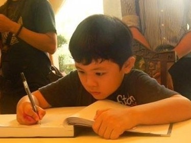 Lịch sử và cổ tích của một học sinh Lịch sử và cổ tích của một học sinh