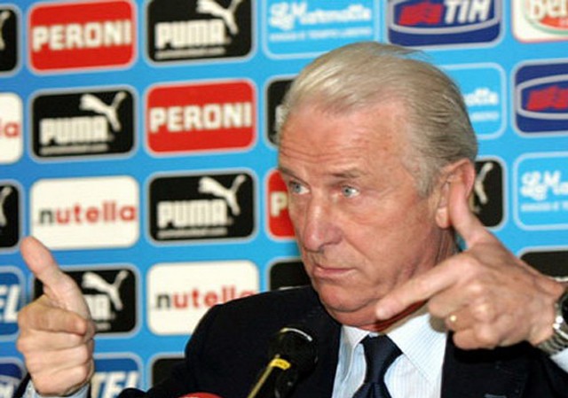 EURO 2012: khi những ông già làm...cách mạng sex HLV tuyển CH Ireland. Ảnh Getty