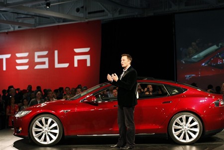 Xe điện Tesla Model S sắp có trên thị trường Xe điện Tesla Model S sắp có trên thị trường