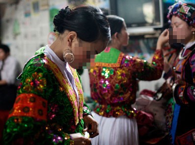 Đời tàn của những cô gái ở 'bản cave' Đời tàn của những cô gái ở 'bản cave'