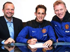 'Chung tình' với M.U, Januzaj được tăng lương... 60 lần 'Chung tình' với M.U, Januzaj được tăng lương... 60 lần