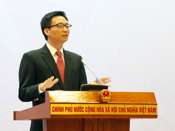 Tăng giá xăng không phải vì chống buôn lậu Tăng giá xăng không phải vì chống buôn lậu