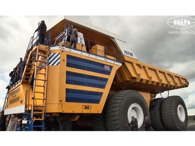 Xem chiếc xe tải lớn nhất thế giới Xem chiếc xe tải lớn nhất thế giới