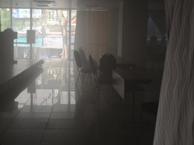 Cháy tại tòa nhà 17 tầng, hàng trăm người hoảng loạn Cháy tại tòa nhà 17 tầng, hàng trăm người hoảng loạn