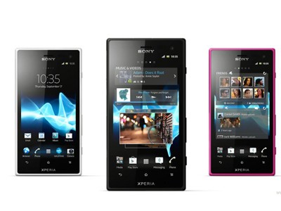 Bộ đôi smartphone chống bụi, nước, xước Bộ đôi smartphone chống bụi, nước, xước