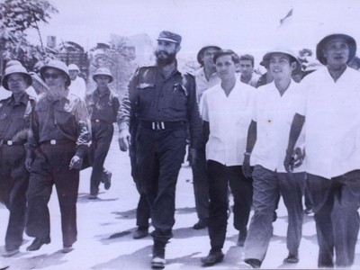 Ngày ấy, Chủ tịch Fidel bật khóc bên bờ Bến Hải Ngày ấy, Chủ tịch Fidel bật khóc bên bờ Bến Hải
