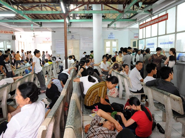 Lại lo vỡ quỹ Bảo hiểm Y tế Lại lo vỡ quỹ Bảo hiểm Y tế