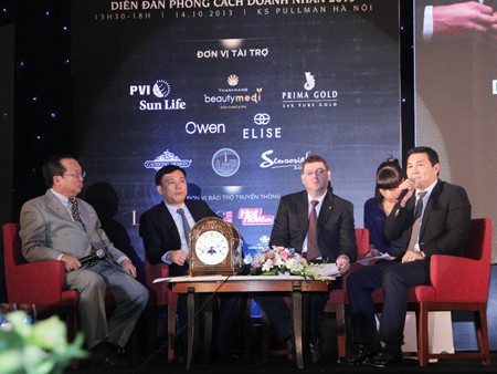Doanh nghiệp giải thể vì mất niềm tin Chia sẻ từ phía các diễn giả là Giám đốc, Chủ tịch tập đoàn các công ty