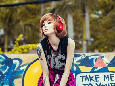 'Nóng bỏng' nữ DJ Việt lập nghiệp ở Singapore 'Nóng bỏng' nữ DJ Việt lập nghiệp ở Singapore