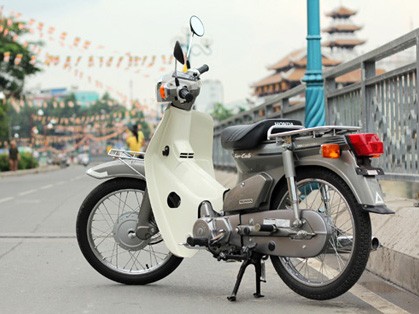 'Xế nổ' khiến dân chơi Việt 'điên đảo' một thời 'Xế nổ' khiến dân chơi Việt 'điên đảo' một thời