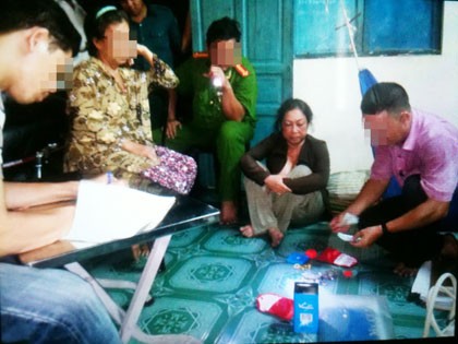 Bắt người phụ nữ ve chai 'nhặt' được vàng tiền tỷ Bắt người phụ nữ ve chai 'nhặt' được vàng tiền tỷ