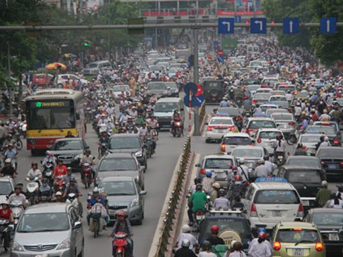 Hà Nội dự kiến chi gần 2.000 tỷ để giảm ùn tắc giao thông Hà Nội dự kiến chi gần 2.000 tỷ để giảm ùn tắc giao thông