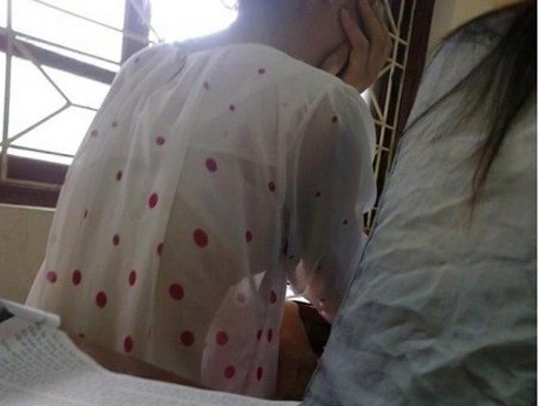 Thời trang xuyên thấu 'tấn công' học đường Thời trang xuyên thấu 'tấn công' học đường