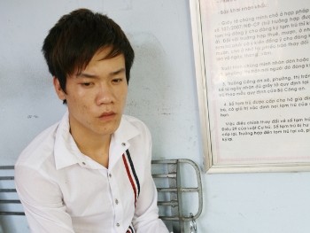Tâm sự cay đắng của cô gái bị chồng phụ bạc, bạn chat 'lừa tình' Tâm sự cay đắng của cô gái bị chồng phụ bạc, bạn chat 'lừa tình'