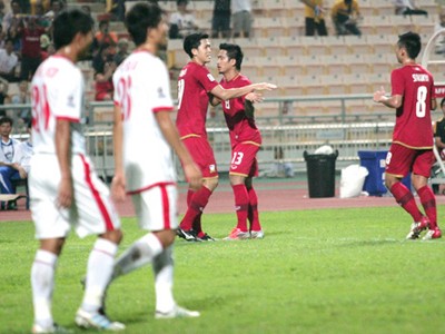 Việt Nam - Thái Lan (1-3): Thất vọng não nề Thái Lan liên tục vươn lên dẫn trước