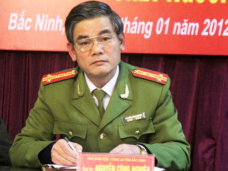 'Hung thủ gài thuốc nổ vào xe máy còn giấu điều gì đó' 'Hung thủ gài thuốc nổ vào xe máy còn giấu điều gì đó'