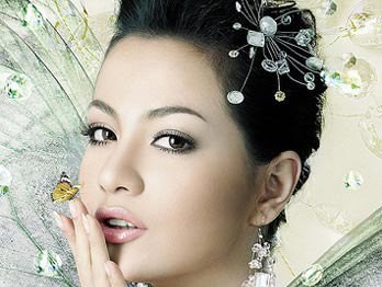 Siêu mẫu Ngọc Thúy bán tài sản đang tranh chấp Siêu mẫu Ngọc Thúy bán tài sản đang tranh chấp