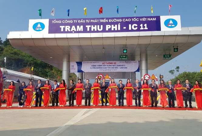 Thông xe nút giao thông IC-11 cao tốc Nội Bài – Lào Cai Thông xe nút giao thông IC-11 cao tốc Nội Bài – Lào Cai