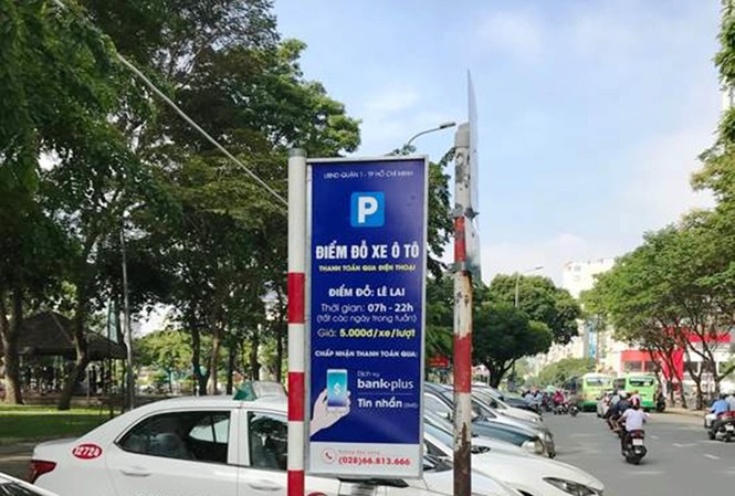 Thất thoát 'khủng”, TPHCM giao thanh niên xung phong thu phí đỗ xe trên đường Thất thoát 'khủng”, TPHCM giao thanh niên xung phong thu phí đỗ xe trên đường