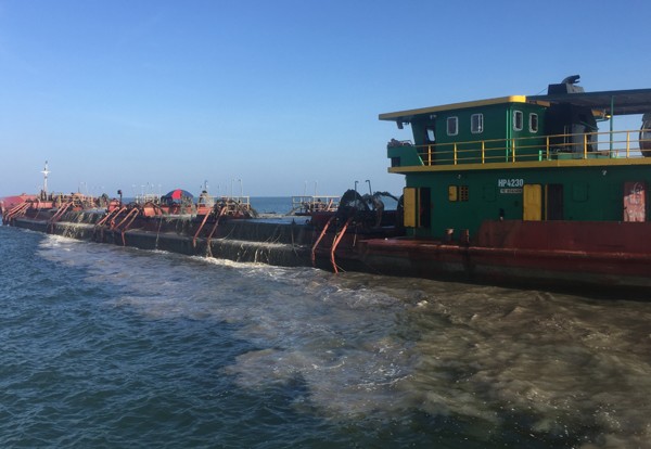 'Nghiêm trị 'cát tặc' sẽ đình trệ các công trình trọng điểm quốc gia' 'Nghiêm trị 'cát tặc' sẽ đình trệ các công trình trọng điểm quốc gia'