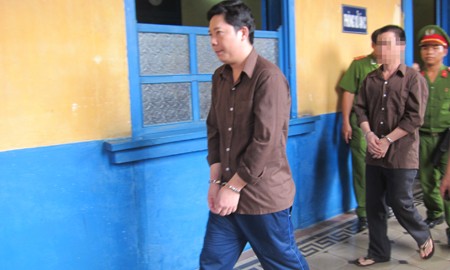 Bênh mẹ vợ, con rể giết hàng xóm Bị cáo Hội sau phiên tòa.