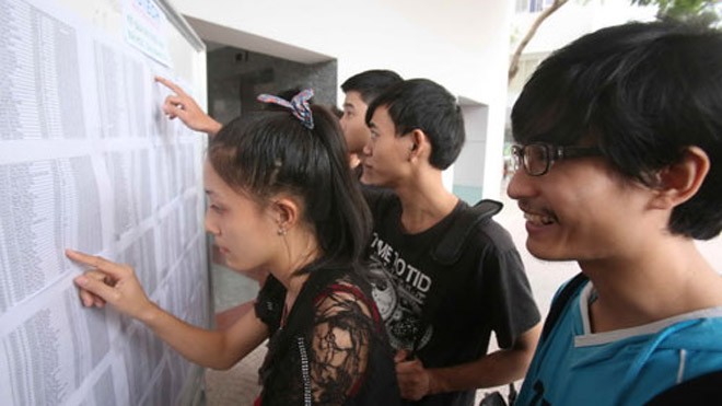 'Điểm sàn' mới: Cơ hội cho các trường khó tuyển Năm nay các tiêu chí đảm bảo chất lượng đầu vào thay thế “điểm sàn” - Ảnh: Đào Ngọc Thạch (Thanh Niên)