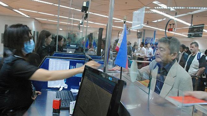 Khách từ Trung Đông vào Việt Nam phải khai y tế Ảnh minh họa