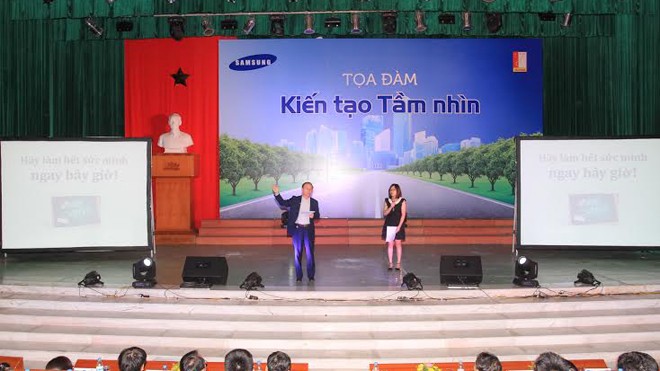 Tọa đàm về 'Kiến tạo tầm nhìn' cho sinh viên Tọa đàm về 'Kiến tạo tầm nhìn' cho sinh viên