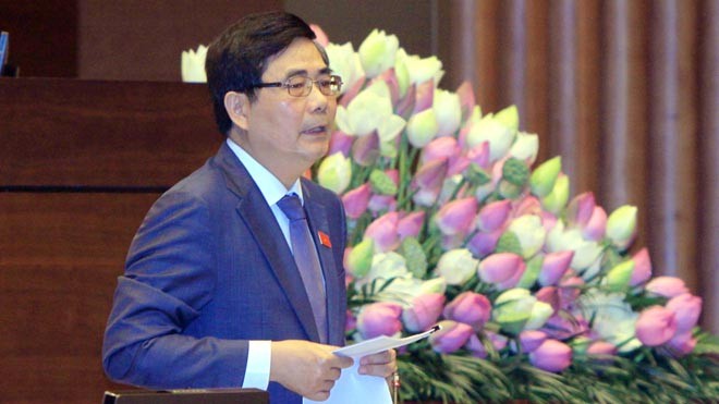 Bộ trưởng Nông nghiệp khuyên dân 'thận trọng' khi trồng mắc ca Bộ trưởng Bộ NN&PTNT Cao Đức Phát