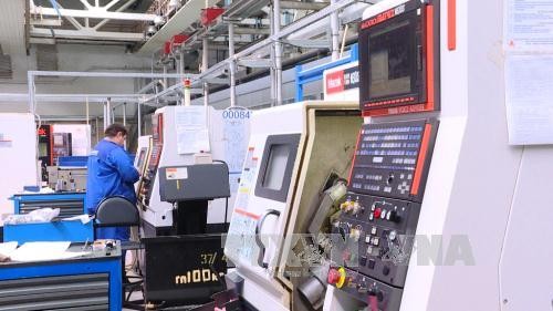 Thăm 'lò' sản xuất trực thăng lừng danh của Nga Phân xưởng cơ khí của nhà máy trực thăng Kazan-2.