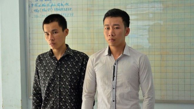 Bắt khẩn cấp 2 đối tượng trong vụ côn đồ đập phá chung cư Hai đối tượng Quách Minh Thắng và Vi Thế Sơn tại cơ quan công an