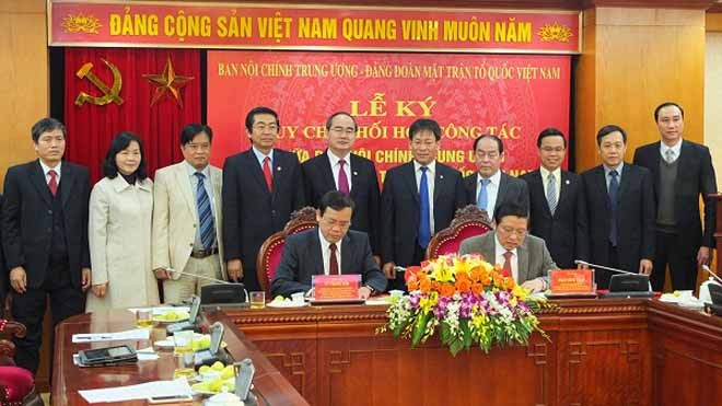 Đẩy mạnh phòng chống tham nhũng, đảm bảo quốc phòng, an ninh Lãnh đạo Ban Nội chính Trung ương và Ủy ban Trung ương Mặt trận Tổ quốc Việt Nam ký Quy chế phối hợp công tác