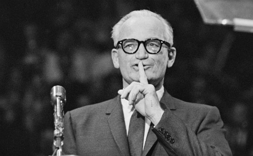 Donald Trump liệu có làm đảng Cộng hòa thảm bại như 50 năm trước Ứng viên Barry Goldwater từng khiến đảng Cộng hòa thất bại bẽ bàng trong mùa bầu cử năm 1964. Ảnh: CNN