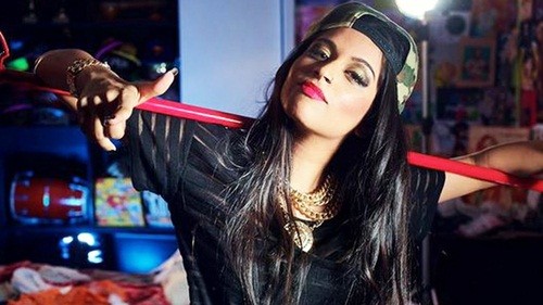 Người đẹp gốc Ấn làm video kiếm triệu USD Lilly Singh bắt đầu làm video từ năm 2010. Ảnh: YouTube