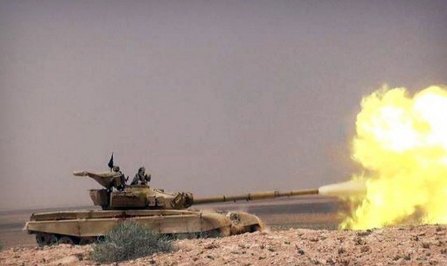 Diều hâu sa mạc diệt hàng chục tay súng IS ở Palmyra Giao tranh giữa quân đội chính phủ và khủng bố IS trên con đường nối 2 thành phố Homs - Palmyra