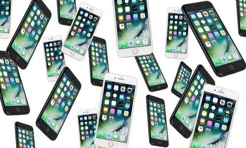 Cô gái mua nhà bằng 20 chiếc iPhone 7 từ 20 bạn trai Điện thoại iPhone. Ảnh minh họa: istock