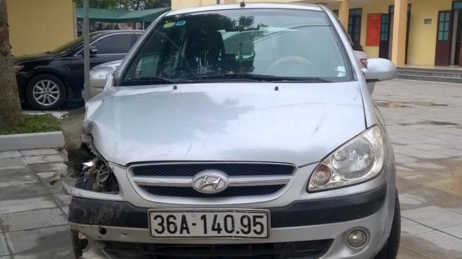 Trưởng phòng lái ô tô 'tránh ổ gà' tông 3 người thương vong Xe gây tai nạn mà ông Hiệp điều khiển.