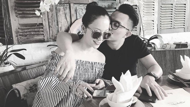 Linh Nga lần đầu công khai đăng ảnh tình cảm với bạn trai đại gia Linh Nga lần đầu công khai đăng ảnh tình cảm với bạn trai đại gia