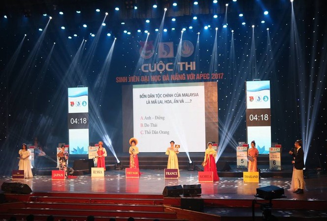 Sinh viên Đà Nẵng tranh tài hiểu biết về APEC Sinh viên Đà Nẵng tranh tài hiểu biết về APEC