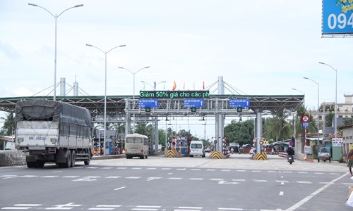 BOT Cai Lậy chưa hẹn ngày thu phí trở lại Trạm BOT Cai Lậy vẫn chưa thể thu phí trở lại trong tháng 10 (ảnh Nhật Huy).