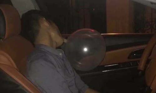Ngậm bóng cười lái ô tô gây tai nạn liên hoàn ở Hải Phòng Lái xe được cho là thiếu tỉnh táo do ngậm bóng cười nên gây tai nạn (ảnh FB)