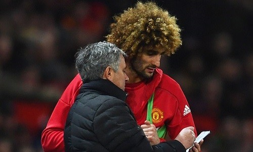 PSG theo đuổi Fellaini bằng hợp đồng bốn năm Fellaini cùng ông thầy Mourinho đều bị đồn liên hệ với PSG