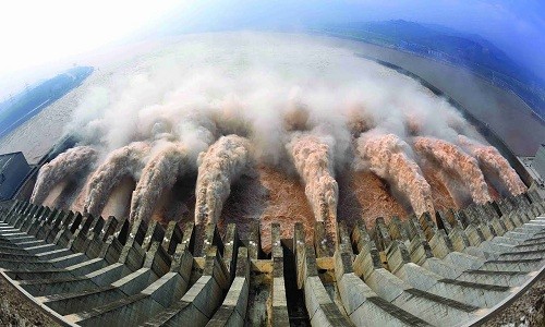 Giới khoa học: Đập thủy điện Trung Quốc làm Trái Đất quay chậm lại Đập Tam Hiệp nhìn từ trên cao. Ảnh: YouTube.