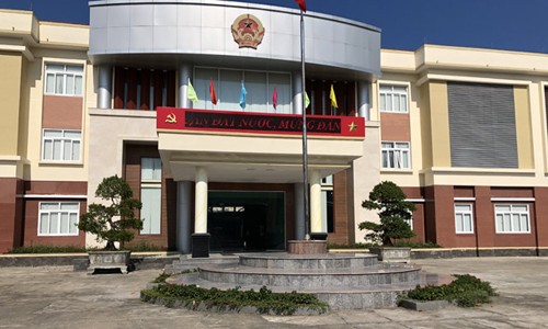 Xác minh Phó chủ tịch huyện tát nhân viên: Vụ việc có thật! Một góc trụ sở UBND huyện Đức Phổ.