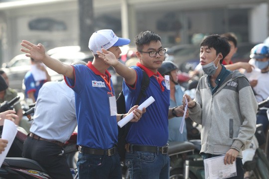 Học sinh TP HCM thi THPT quốc gia 2018 tại trường ĐH nào? Hướng dẫn thí sinh tới điểm thi THPT quốc gia. Ảnh: Hoàng Triều