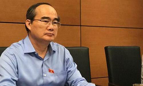 Thu học phí cả năm chỉ bằng xây 10km đường: Nên miễn học phí Bí thư Thành ủy TP HCM Nguyễn Thiện Nhân (Ảnh: KT)