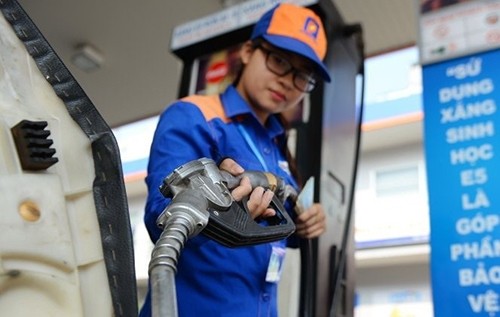 Giá xăng có thể giảm mạnh ngày mai Giá xăng có thể giảm mạnh. Ảnh: Petrolimex.