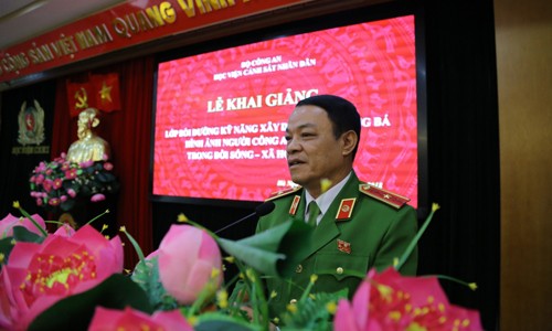 Kỹ năng xây dựng và quảng bá hình ảnh người chiến sỹ công an Đồng chí Thiếu tướng, PGS.TS Đặng Xuân Khang - Phó Giám đốc Học viện phát biểu chỉ đạo chương trình