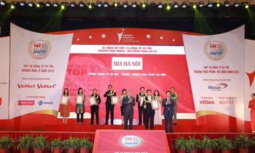 HABECO lọt 'Top 10 Công ty uy tín ngành thực phẩm-đồ uống Việt Nam' HABECO lọt 'Top 10 Công ty uy tín ngành thực phẩm-đồ uống Việt Nam'